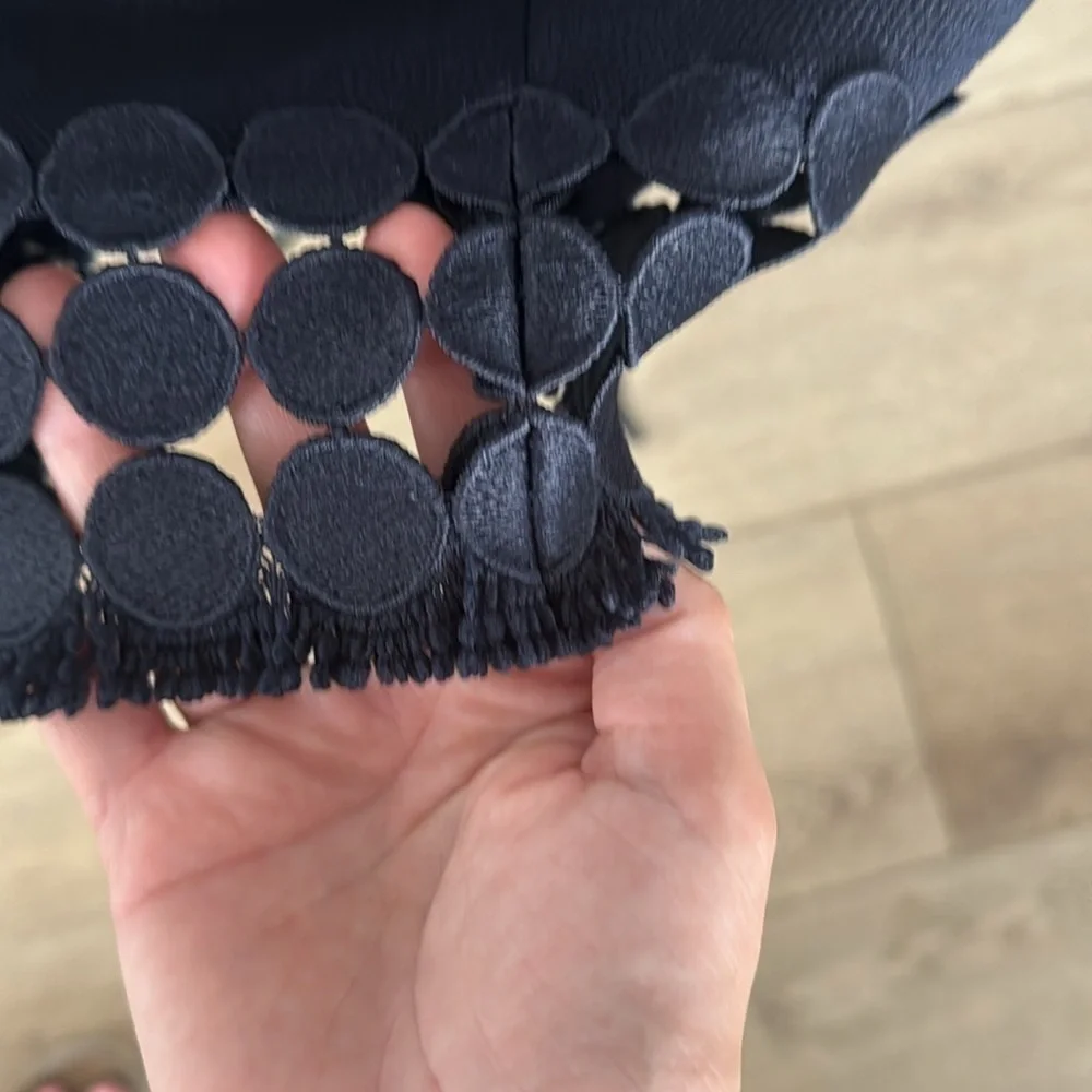 Donna Ricco Navy Blue Sleeveless Rosette Trimmed Dress - Picture 5 of 7